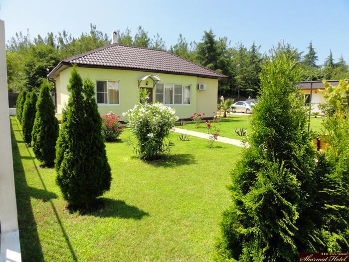 Hotel Sharmat Picunda Zewnętrze zdjęcie